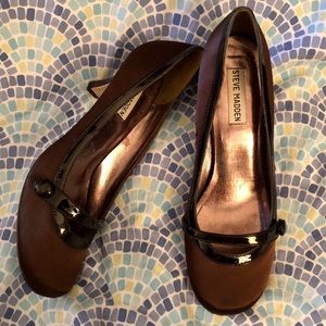 Steve Madden Size 10 Brown Satin 1.5” Pumps